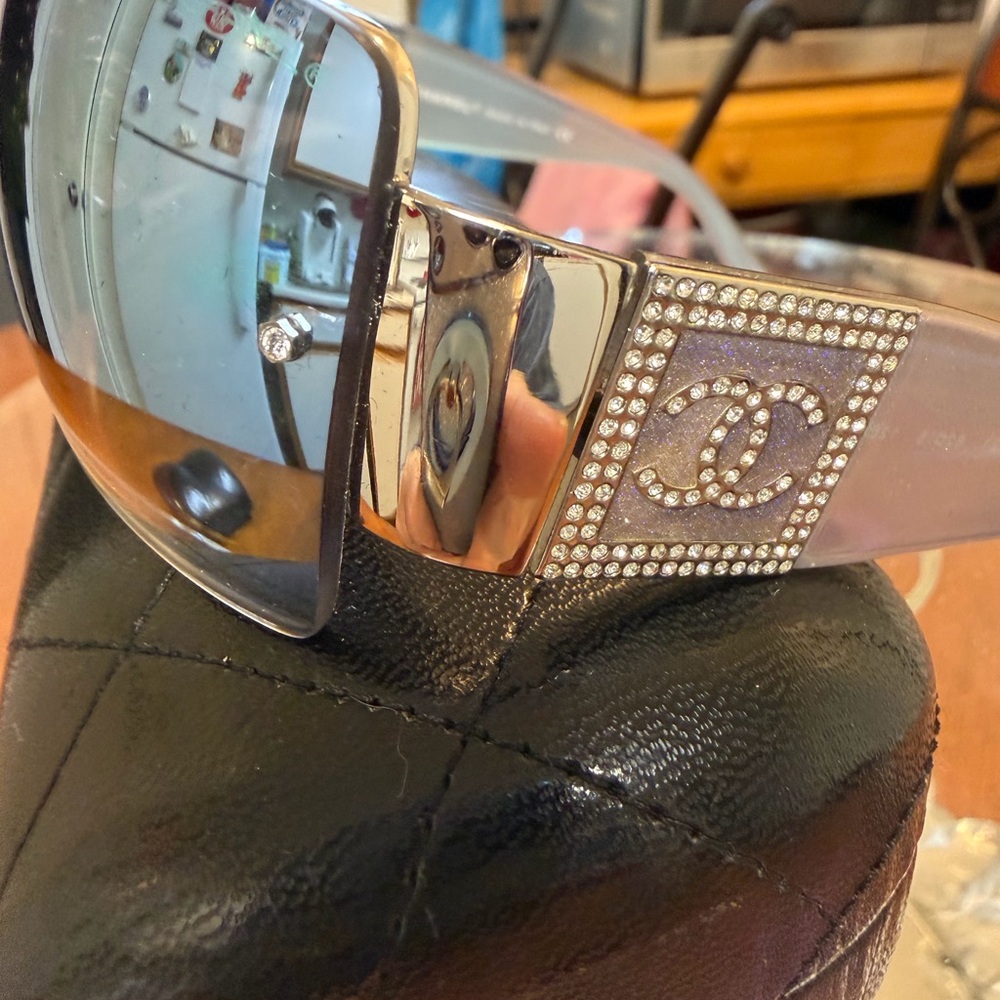 CHANEL Chanel 4095-B is a vintage, - Picture 10 of 17